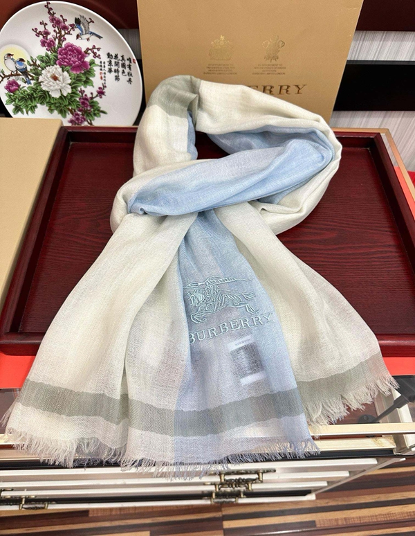 ブランドマフラー細部ディテール